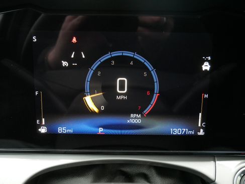 Certified 2025 Chevrolet Trax LT w/ LT Convenience Package image 13