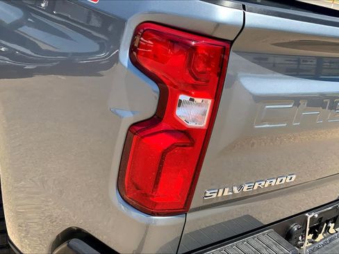 Used 2024 Chevrolet Silverado 1500 LT Trail Boss w/ Convenience Package II image 14