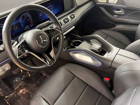Used 2024 Mercedes-Benz GLE 450e 4MATIC image 9
