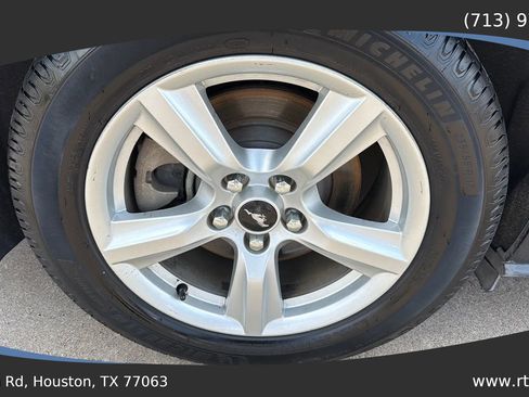Used 2018 Ford Mustang Coupe image 10