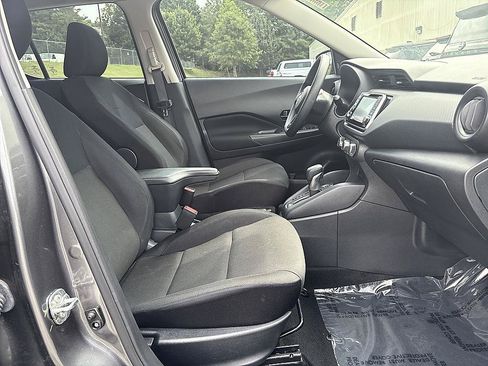 Certified 2024 Nissan Kicks S FWD image 19
