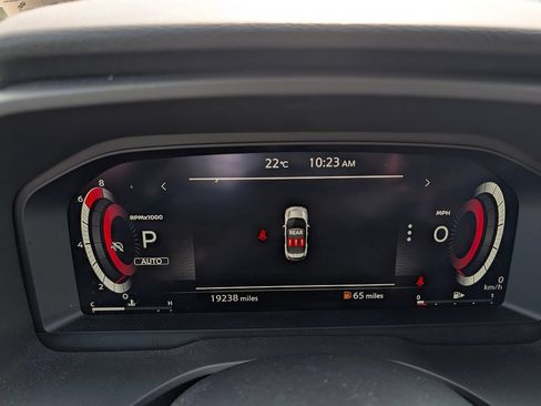 Used 2024 Nissan Rogue SL AWD/4WD image 10