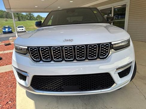Used 2024 Jeep Grand Cherokee Summit AWD/4WD image 13