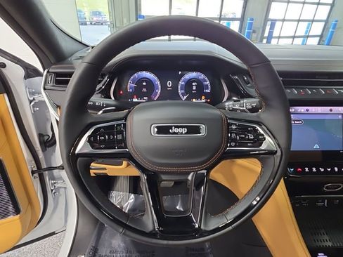 New 2026 Jeep Grand Cherokee L Summit AWD/4WD image 11