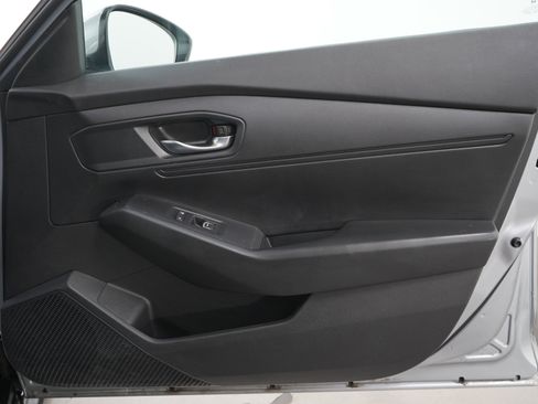 Used 2023 Honda Accord LX image 9