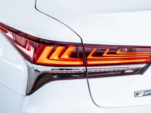 Used 2018 Lexus LS 500 F Sport w/ Accessory Package (Z2) image 24