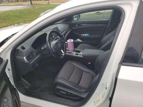 Used 2021 Honda Accord Sport image 3