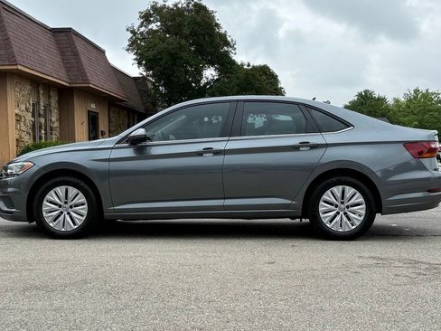 Used 2019 Volkswagen Jetta S w/ Driver Assistance Package FWD image 2