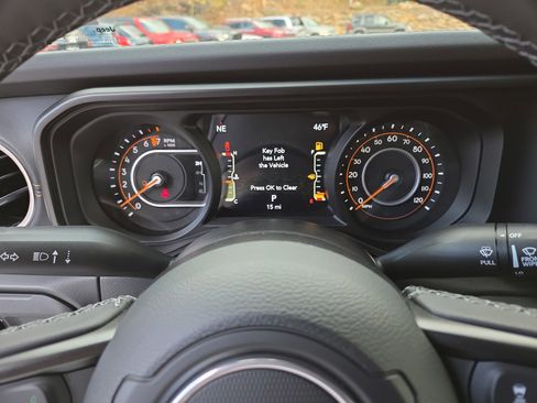 New 2025 Jeep Gladiator Sport image 12