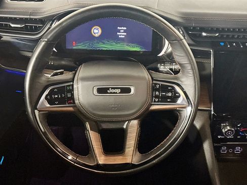 Certified 2022 Jeep Grand Cherokee Summit w/ Advanced Protech Group IV AWD/4WD image 14