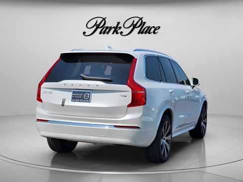 Certified 2025 Volvo XC90 T8 Plus w/ Protection Package Premier image 6