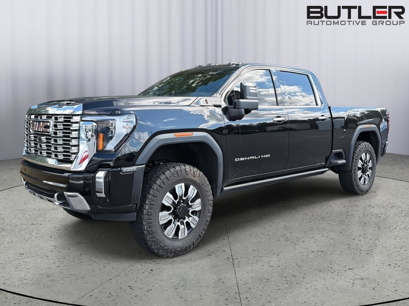 Used 2024 GMC Sierra 2500 Denali w/ Denali Reserve Package AWD/4WD image 1