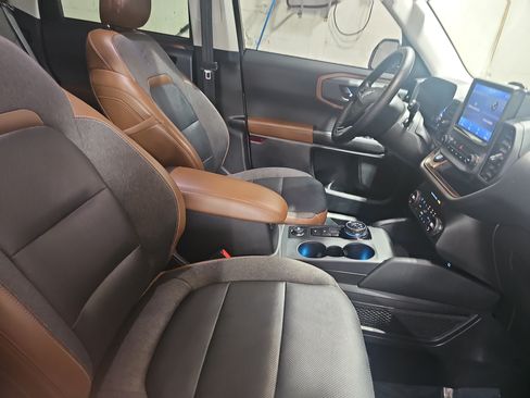 Used 2021 Ford Bronco Sport Outer Banks AWD/4WD image 10