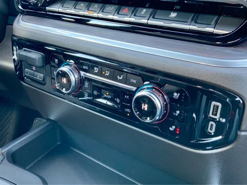 New 2026 GMC Sierra 1500 SLT image 46