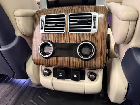 Used 2019 Land Rover Range Rover Supercharged image 18