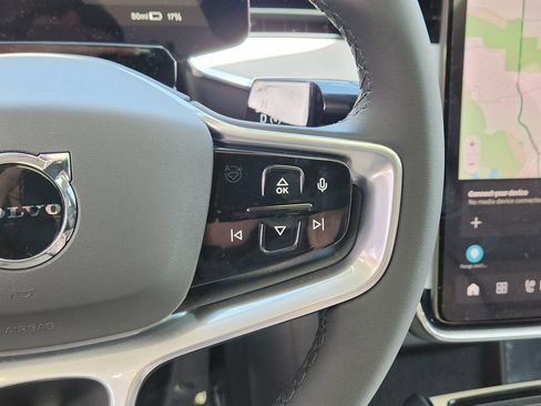 New 2026 Volvo EX90 Ultra AWD/4WD image 17