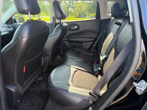Used 2020 Jeep Compass Trailhawk AWD/4WD image 12