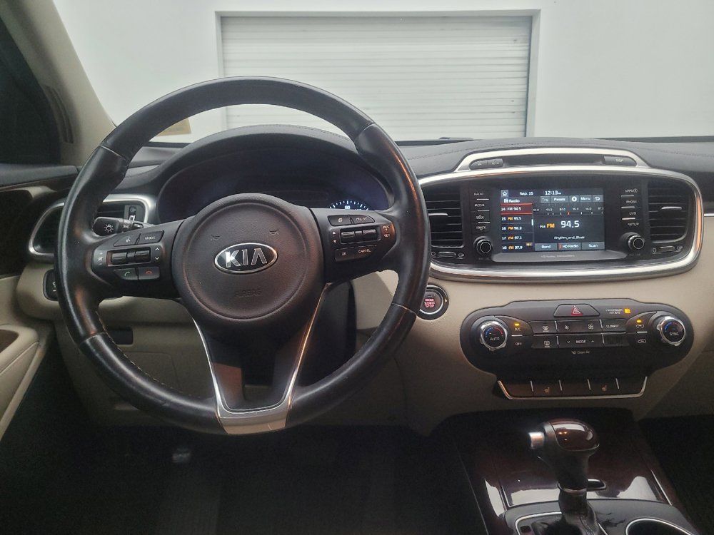 Used 2017 Kia Sorento EX FWD image 22