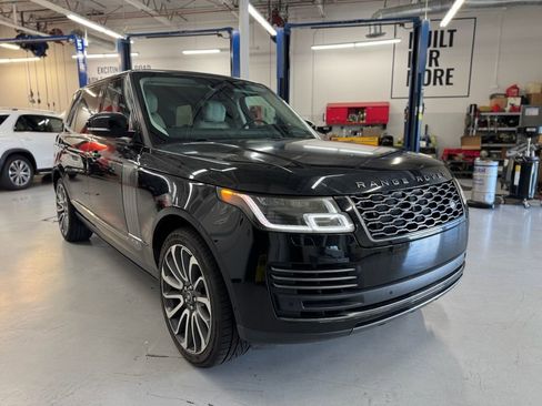 Used 2018 Land Rover Range Rover Long Wheelbase Autobiography image 4