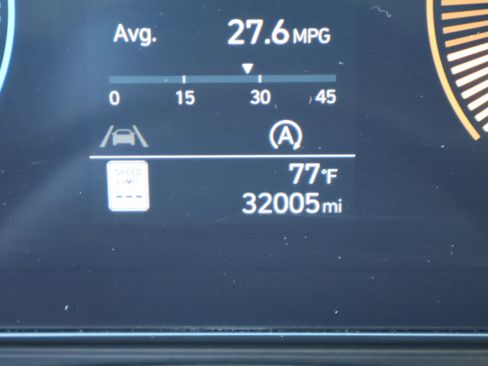 Used 2024 Hyundai Kona SE image 26