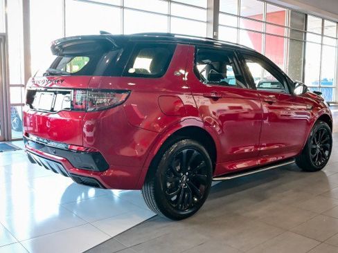 Used 2022 Land Rover Discovery Sport SE R-Dynamic image 5