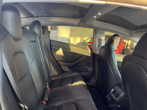 Used 2023 Tesla Model 3 Standard Range image 23