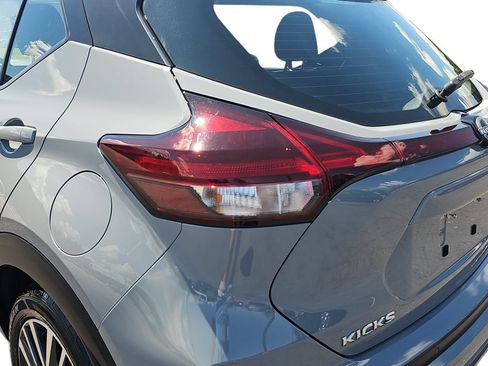 Used 2023 Nissan Kicks SV FWD image 32
