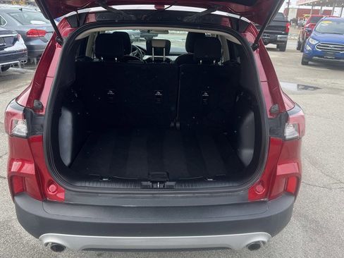 Used 2020 Ford Escape SE image 11