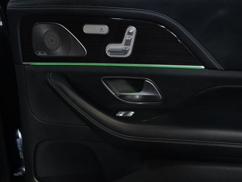 Used 2023 Mercedes-Benz GLS 63 AMG 4MATIC image 27