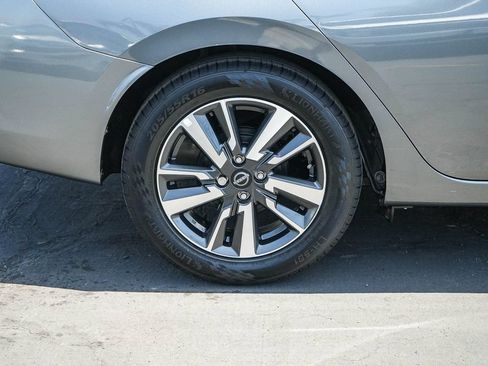 Used 2025 Nissan Versa S w/ S Plus Package FWD image 11