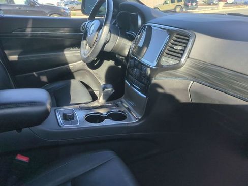 Used 2021 Jeep Grand Cherokee Limited AWD/4WD image 8