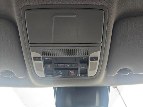 Used 2020 Acura MDX SH-AWD w/ Advance Package image 29