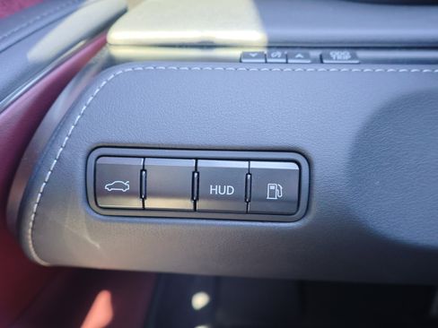 Used 2018 Lexus LC 500 Coupe image 19