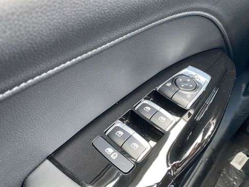 New 2026 Kia K5 EX image 11