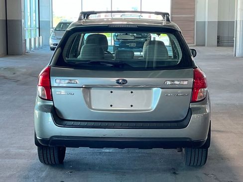 Used 2009 Subaru Outback 2.5i Special Edition AWD/4WD image 9