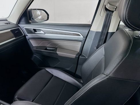 Used 2023 Volkswagen Atlas SE w/ Panoramic Sunroof Package AWD/4WD image 24