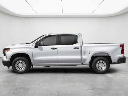 Used 2024 Chevrolet Silverado 1500 LT AWD/4WD image 3