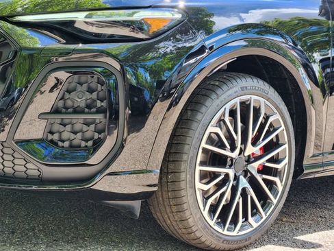 New 2026 Audi SQ5 Prestige AWD/4WD image 7