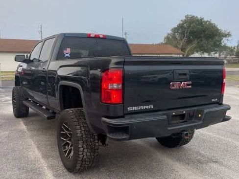 Used 2017 GMC Sierra 1500 SLE image 4