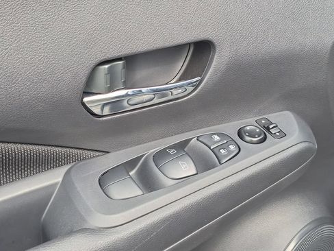 Used 2023 Nissan Kicks SV FWD image 20