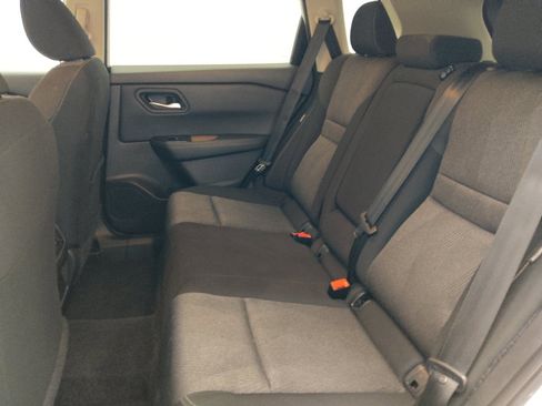 Used 2024 Nissan Rogue SV FWD image 18