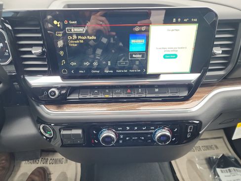 New 2026 GMC Sierra 1500 Elevation image 13