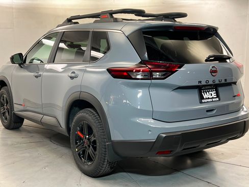 New 2026 Nissan Rogue SV AWD/4WD image 3