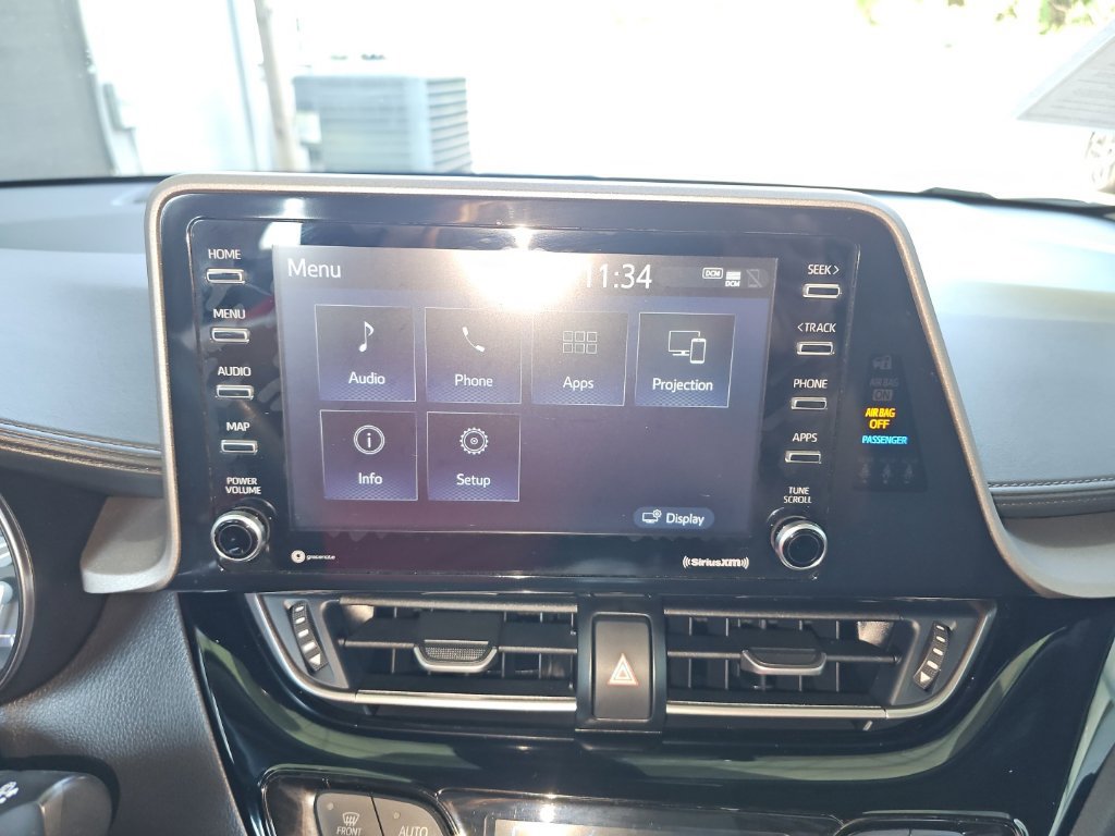 Used 2021 Toyota C-HR LE FWD image 21