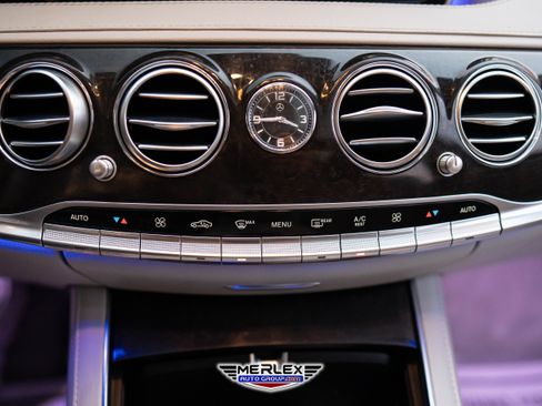 Used 2015 Mercedes-Benz S 550 Sedan w/ Sport Package w/ Sport Package image 34