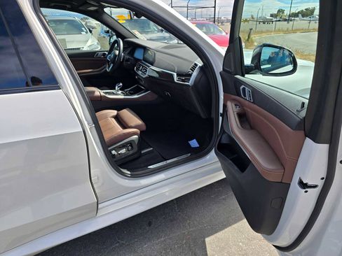 Used 2023 BMW X5 M50i w/ Executive Package image 10