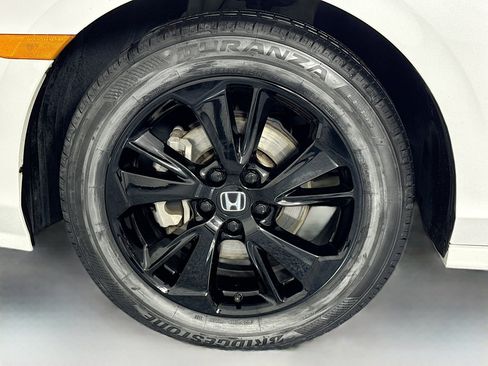 Certified 2023 Honda Odyssey Sport image 32