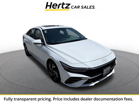 Used 2025 Hyundai Elantra SEL FWD image 1