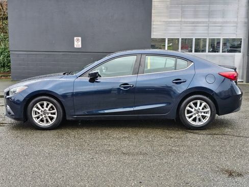 Used 2016 MAZDA MAZDA3 i Touring image 4
