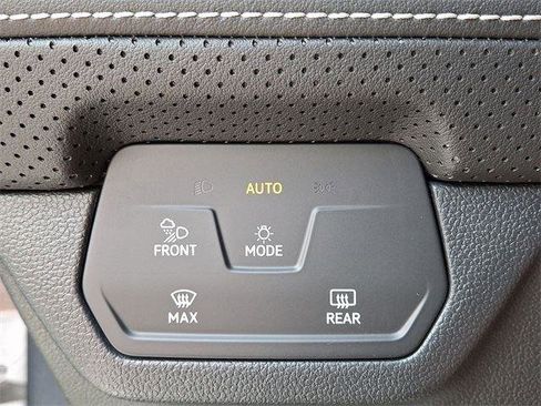 New 2025 Volkswagen Atlas SEL image 22